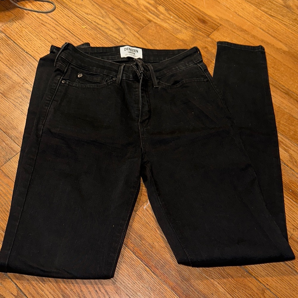 Levi’s high rise skinny jeans